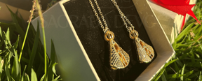Colar Nossa Senhora Aparecida Dupla Face - Zircônia Premium & Folhado a ouro 14K [COMPRE 1 LEVE 2]