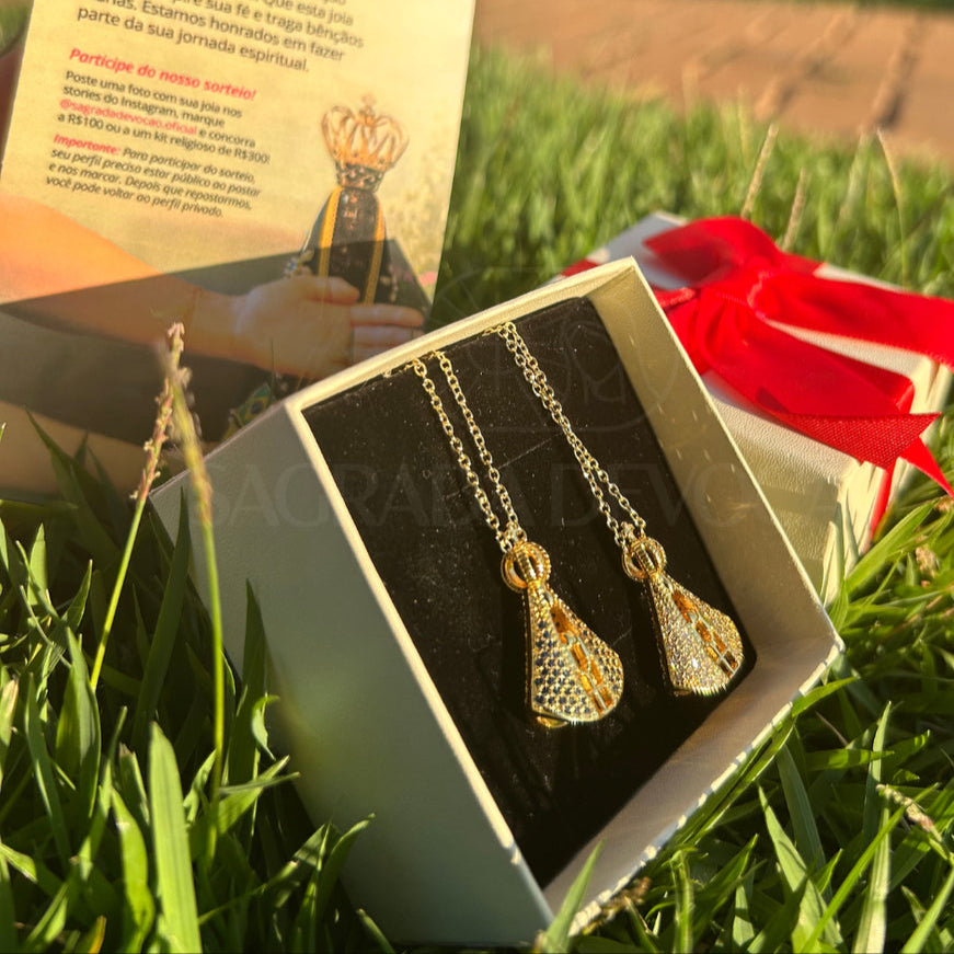Colar Nossa Senhora Aparecida Dupla Face - Zircônia Premium & Folhado a ouro 14K [COMPRE 1 LEVE 2]